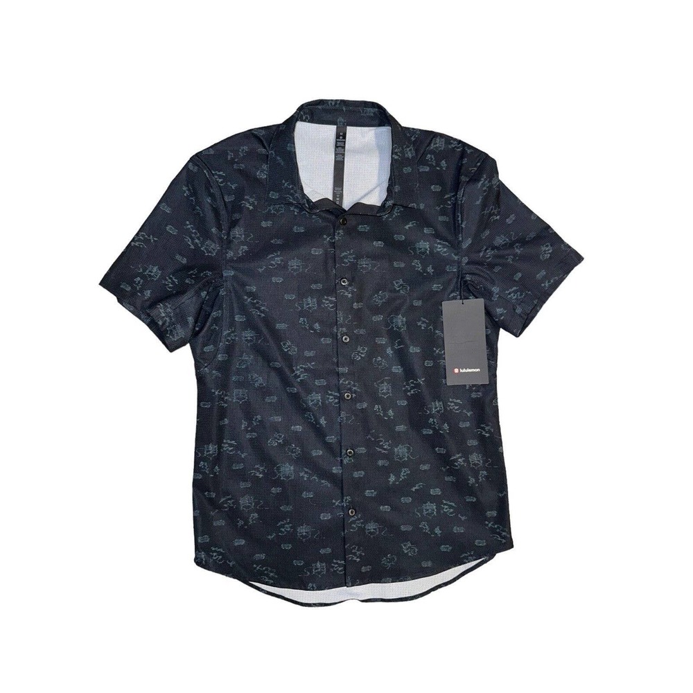 Lululemon Airing Easy Mens Button Front Short Sleeve Size Medium NWT